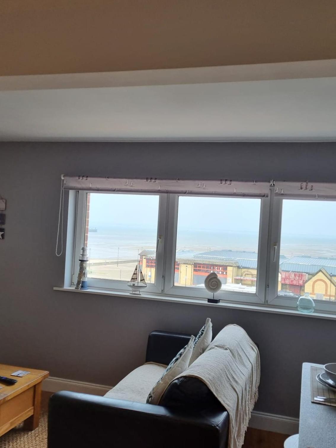 New With Free Offstreet Parking The Lookout At Esplanade * Ryde (Isle of Wight)