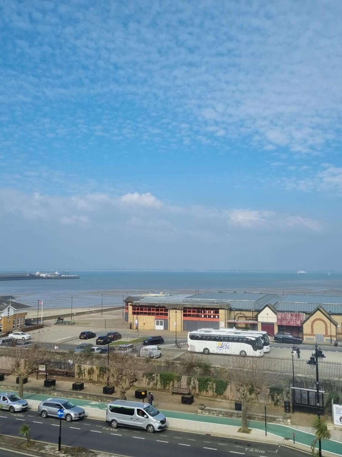 New With Free Offstreet Parking The Lookout At Esplanade * Ryde (Isle of Wight)